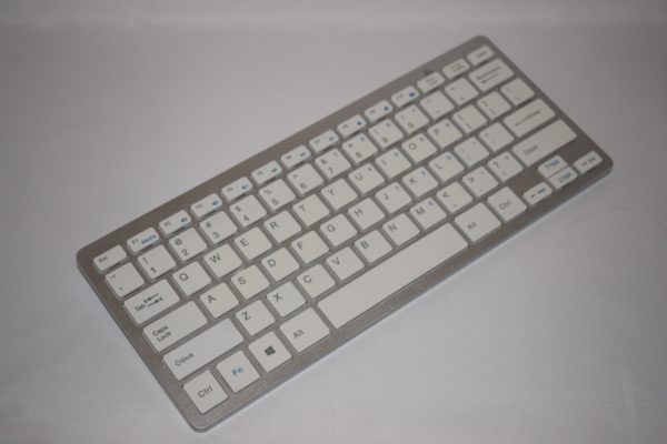 JETech 2.4G Wireless Keyboard White/Silver - Image 2