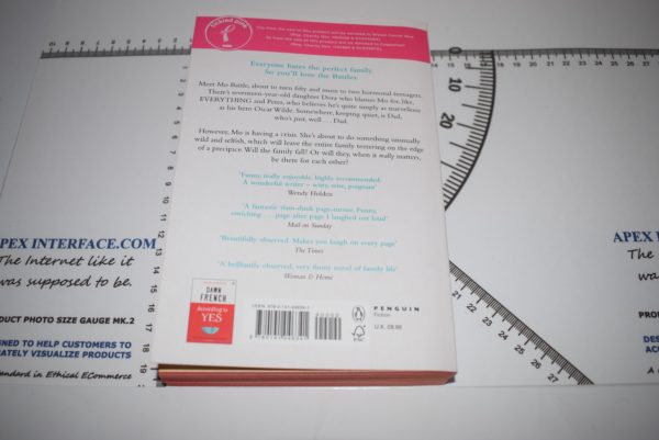 A Tiny Bit Marvellous - Dawn French, ISBN 9780141046341 - Image 2