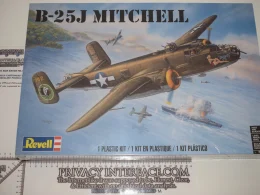 Revell Monogram B25 Mitchell Model kIT