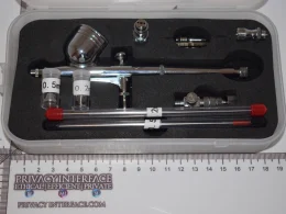 Cheap Airbrush with spares