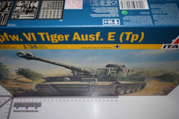 Italeri Pz Kpfw VI Tiger Ausf E