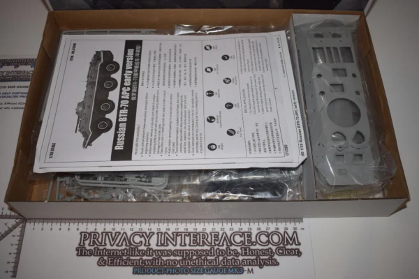BTR 1 35 scale model kit