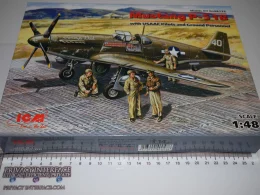 ICM Mustang P51B with pilots and ground crew